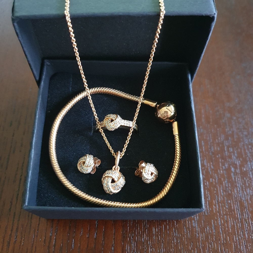 Pandora Jewerly